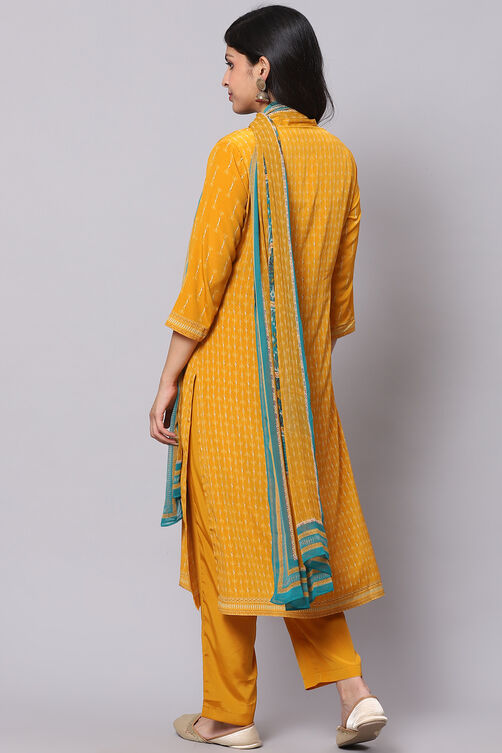 Yellow Crepe Digital Print Unstitched Suit Set image number 4